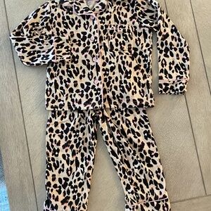 TAHARI 3T Leopard Print Girls Pajamas